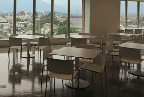 食堂や従業員休憩室